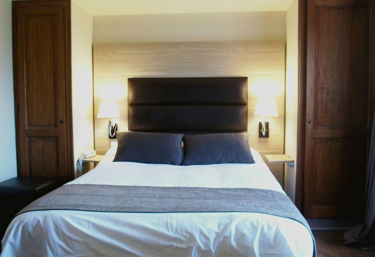 Logis Hotel - Auberge De L'Helix Rosoy  Exteriör bild