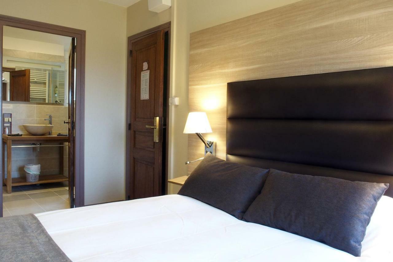 Logis Hotel - Auberge De L'Helix Rosoy  Exteriör bild